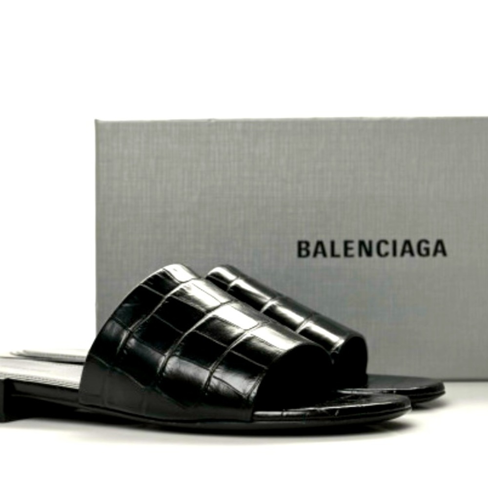 NWT Balenciaga Black Calfskin Croc Box Sandal